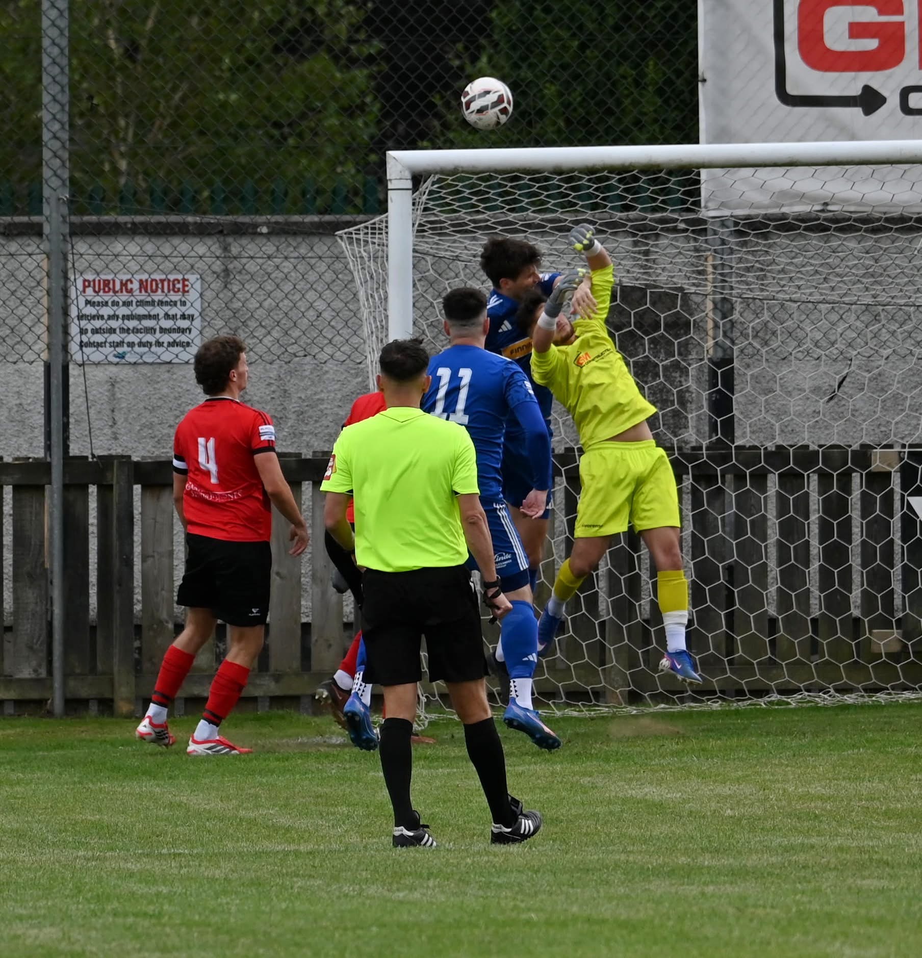 v Banbridge Town