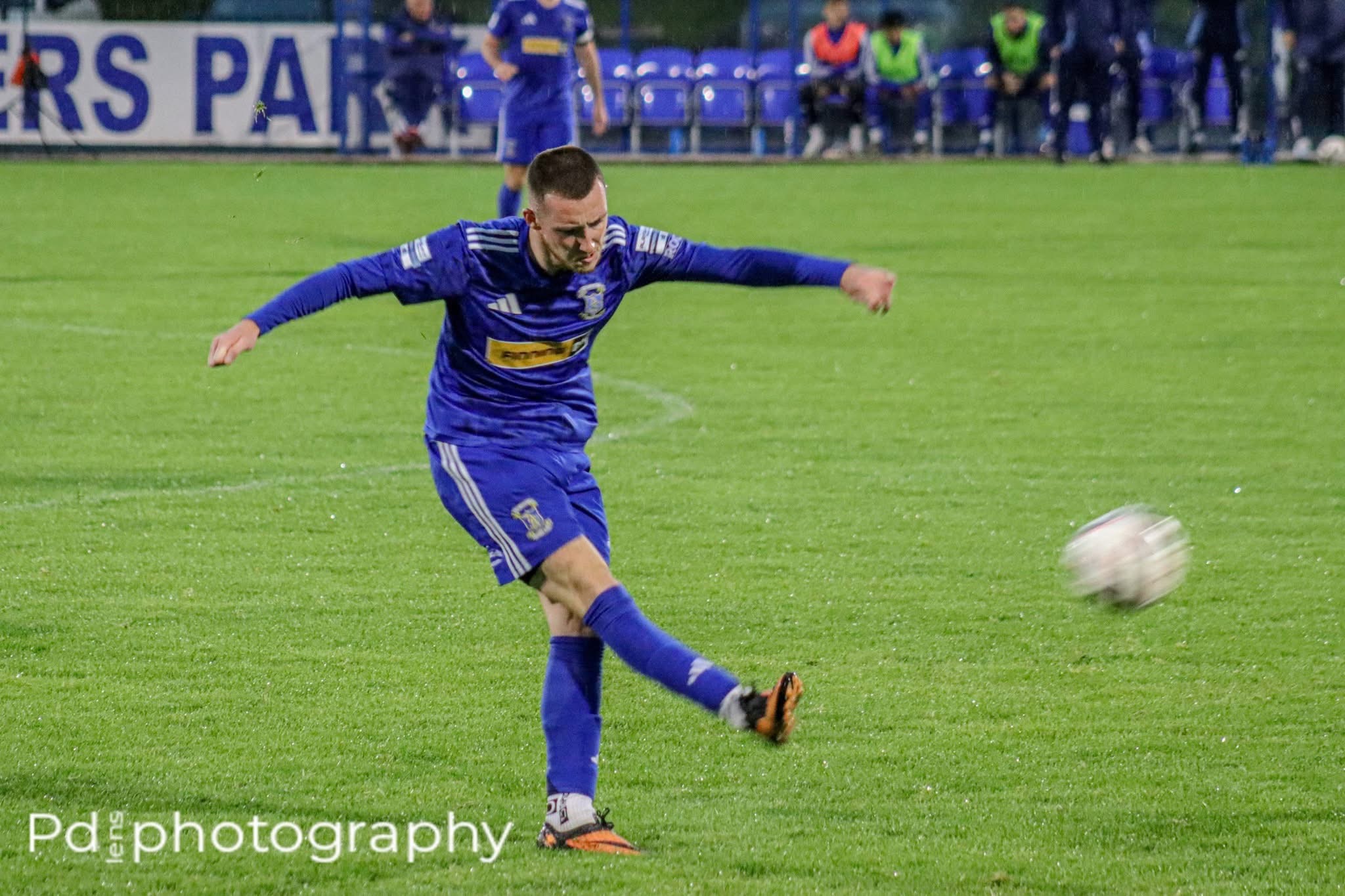 v St James Swifts