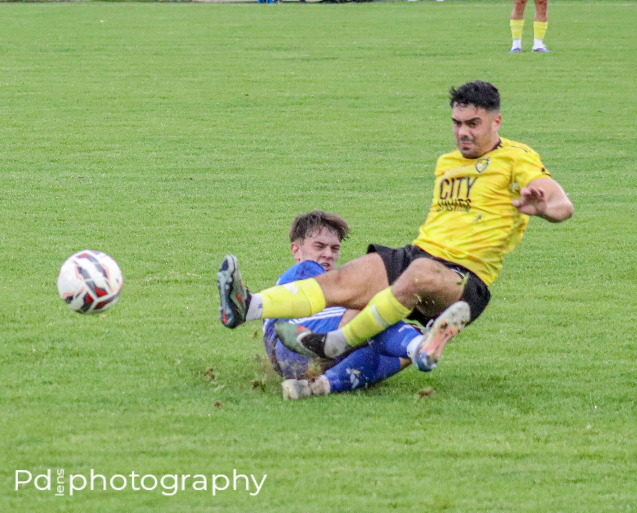 v St James Swifts