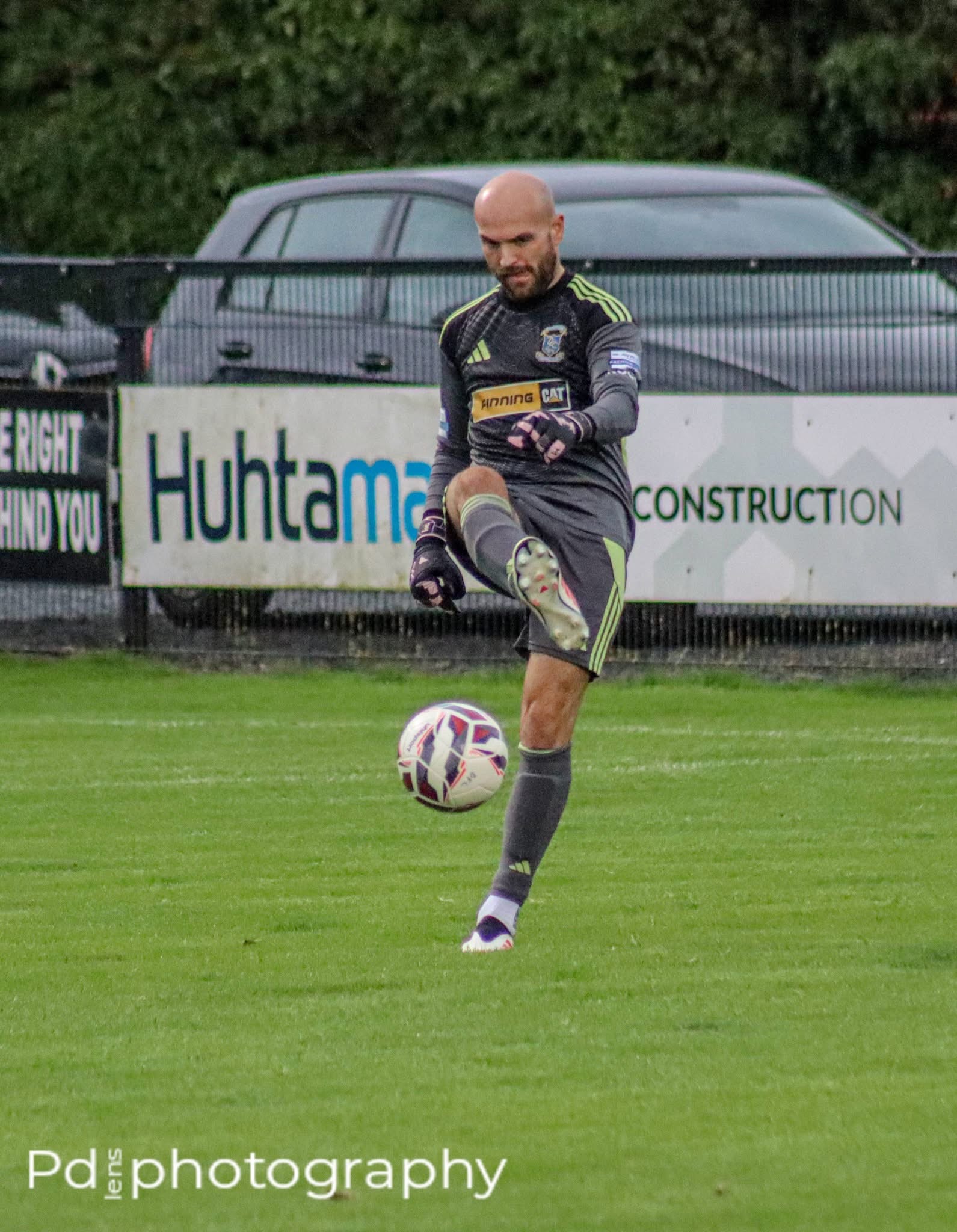 v St James Swifts